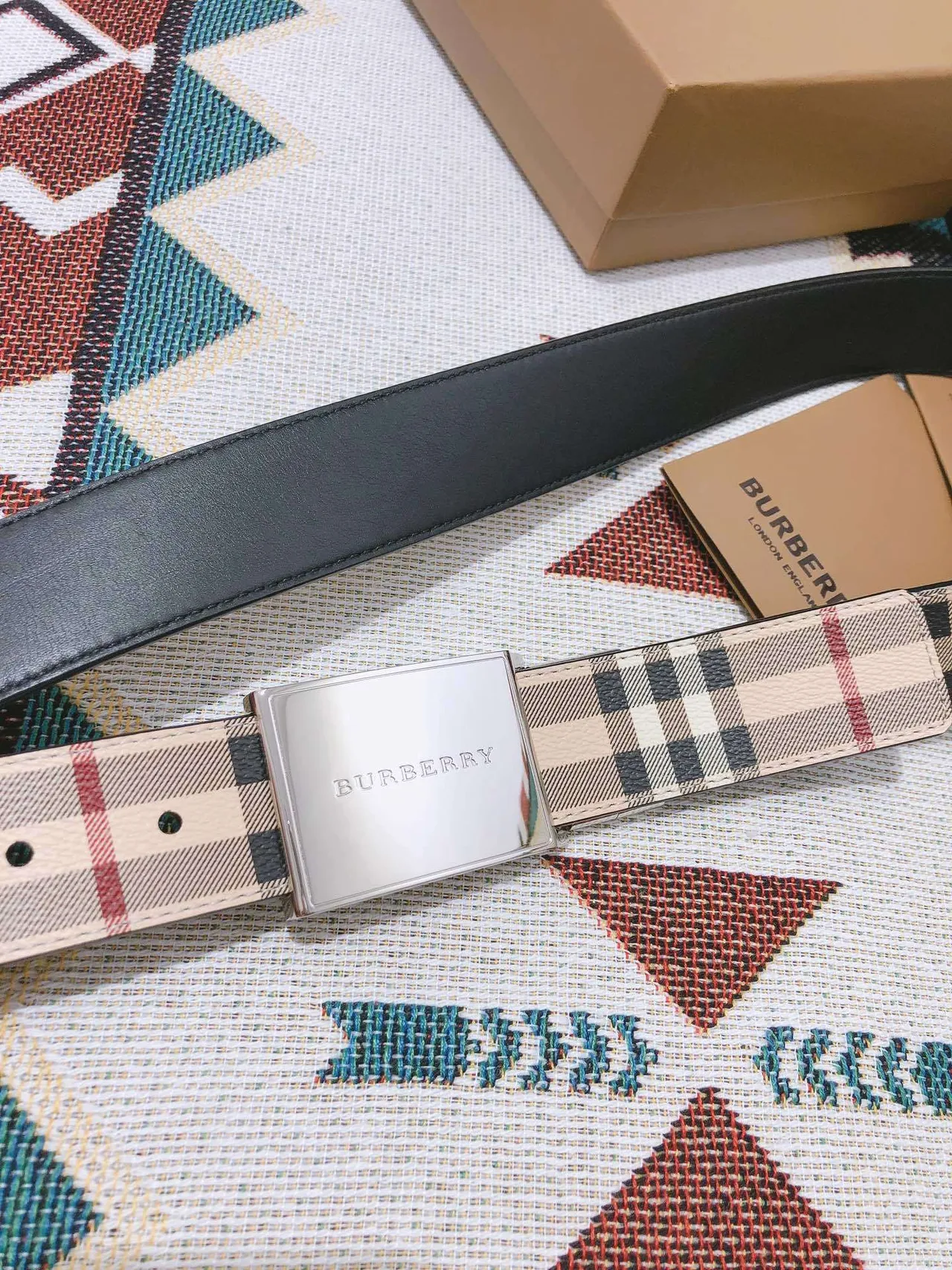 Burberry Beige Black Classic Check Pattern Polished Rectangular Buckle Leather Belt 7