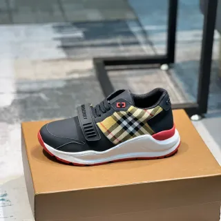 Burberry Black Red Low-Top Check-Panel Accent Chunky Sneakers