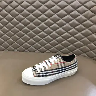 Burberry Check Pattern Low-Top Platform Lifestyle Sneakers
