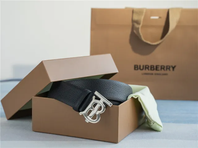 Burberry Knight Black Pebbled Leather Belt 6