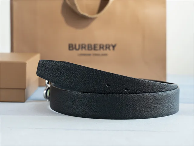 Burberry Knight Black Pebbled Leather Belt 7