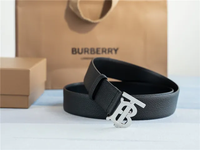 Burberry Knight Black Pebbled Leather Belt 8