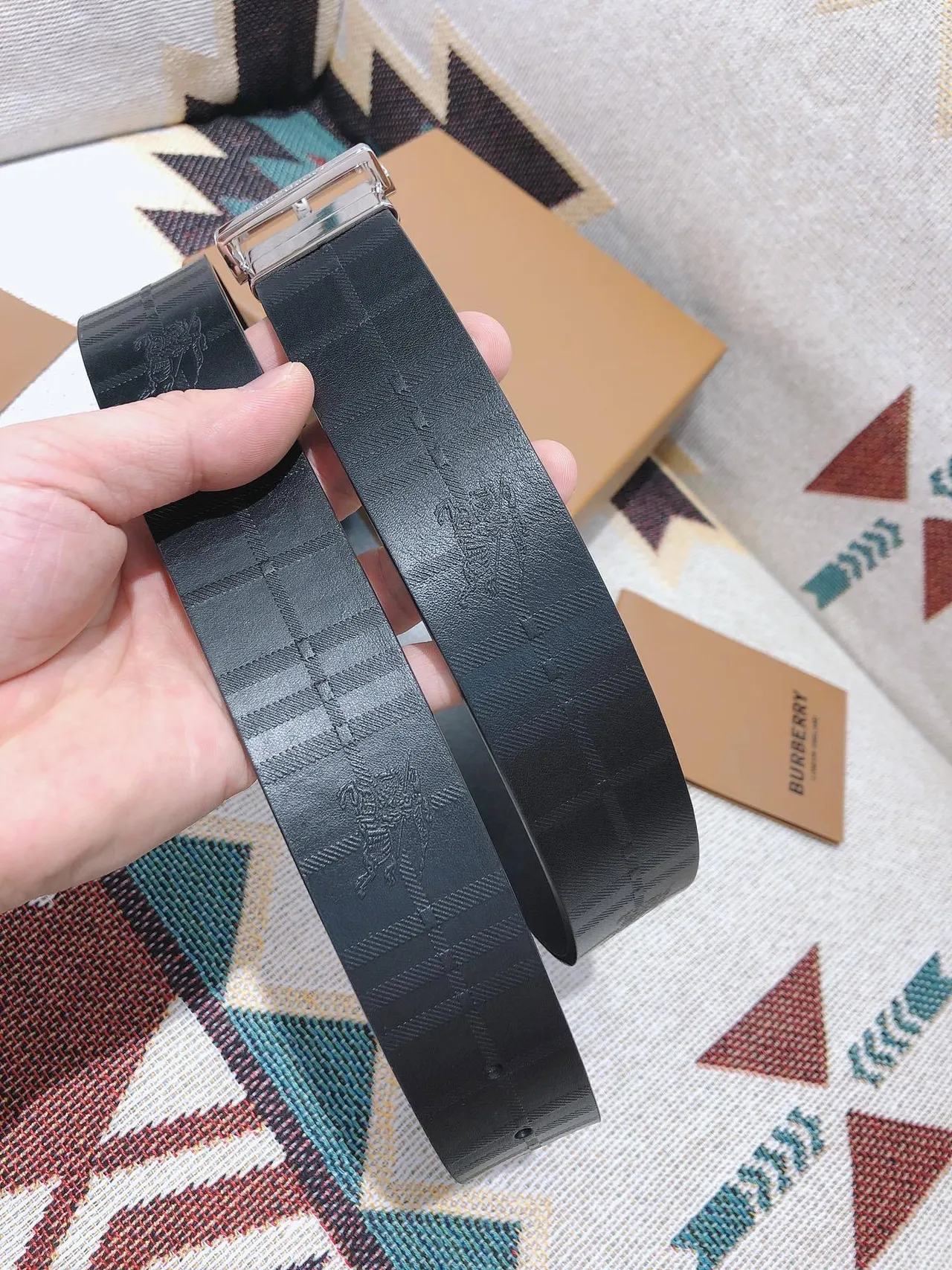 Burberry Knight Reversible Black Leather Belt 3
