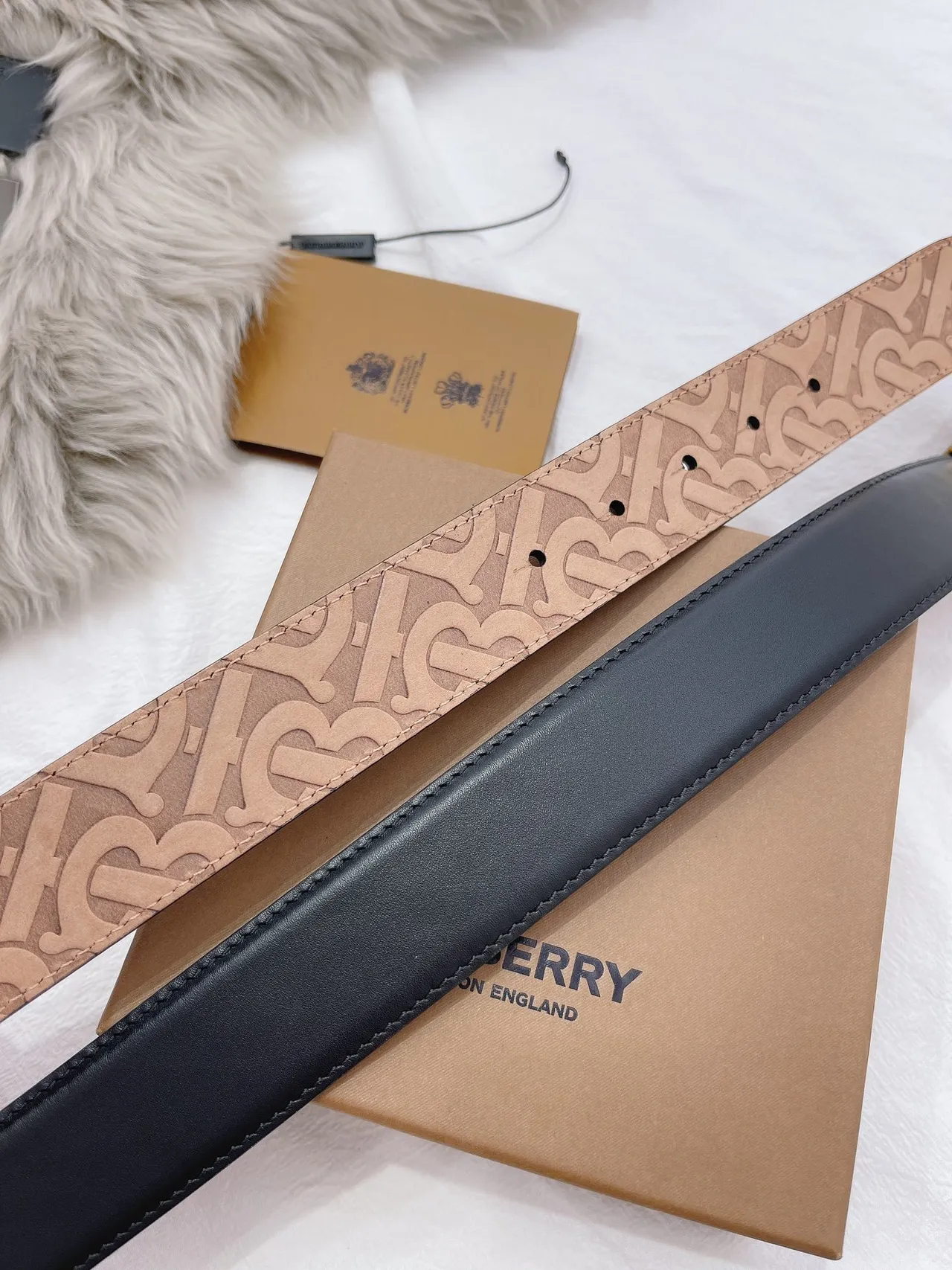 Burberry Knight উল্টানো যোগ্য Monogram কালো চামড়ার বেল্ট 3