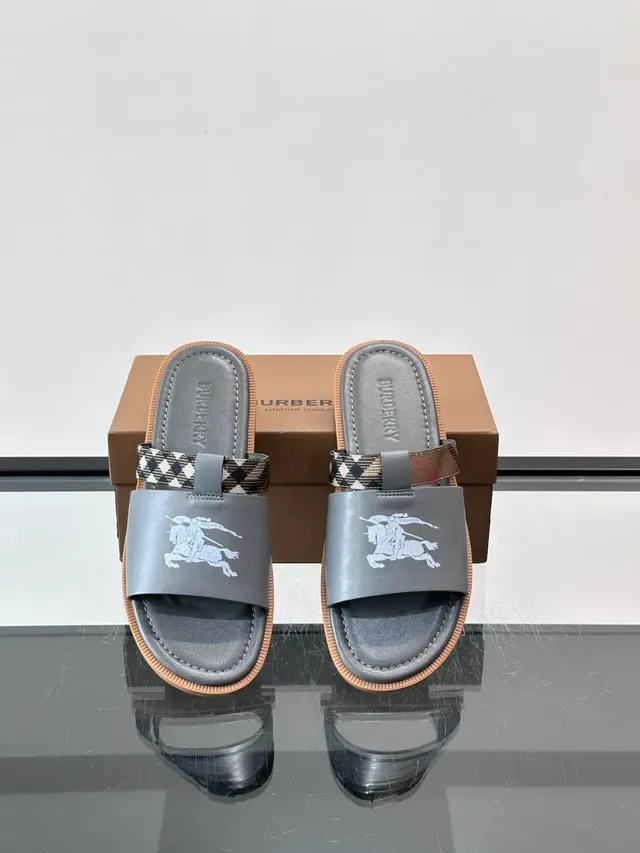 Burberry Knight Slide White Black Single-Strap Equestrian Logo Slippers 10