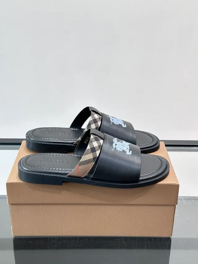 Burberry Knight Slide White Black Single-Strap Equestrian Logo Slippers 13