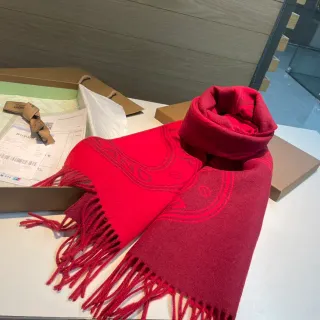 Burberry Monogram লাল ক্যাশমিয়ার স্কার্ফ