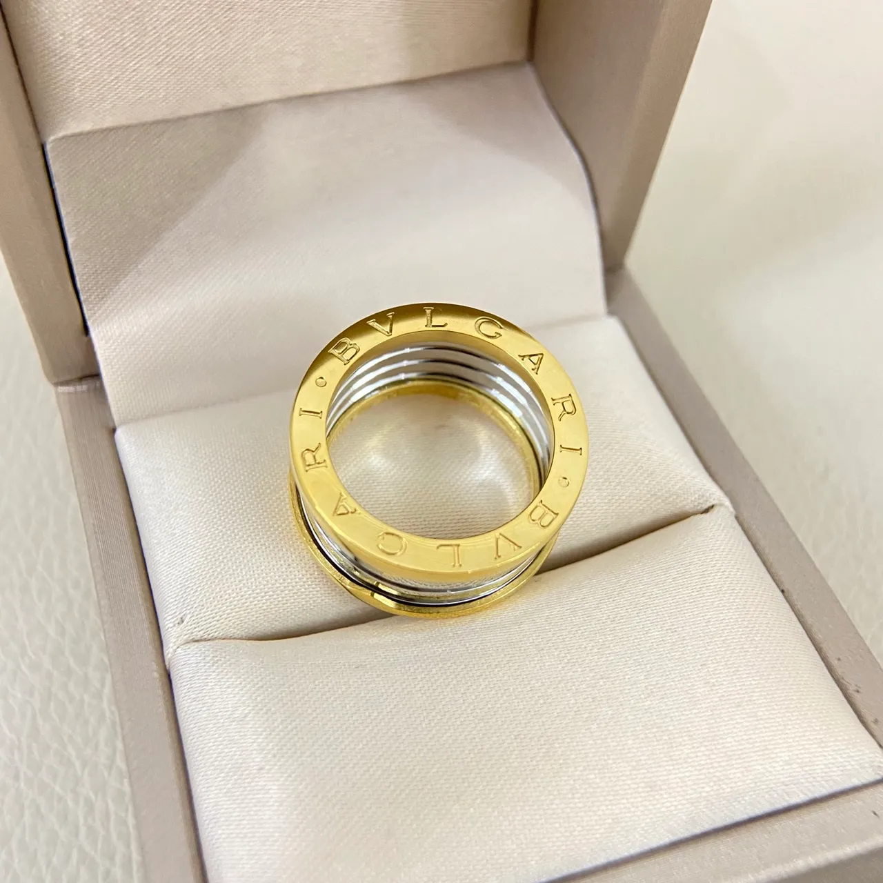 Bvlgari B.zero1 Bague Métal De Deux Tons Or Et Blanc Rotative 3