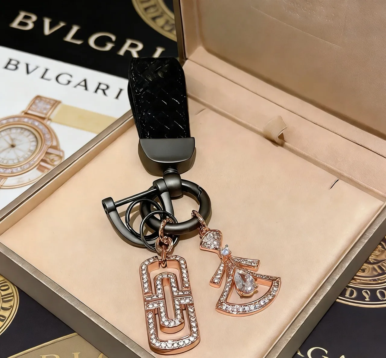Bvlgari Or Noir Sangle Cuir Tressé Métal Rose Bijoux 4