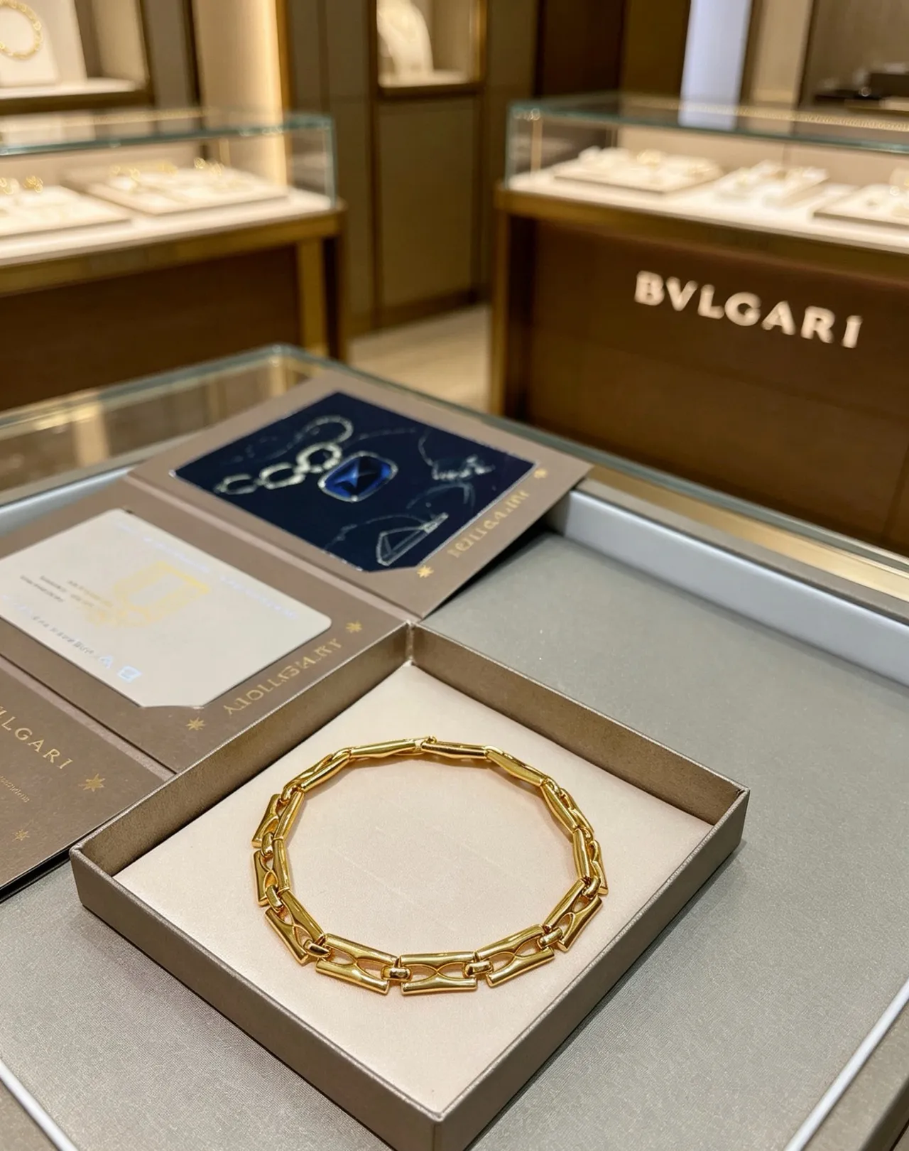 Bvlgari Bulgari Bulgari Gold Rectangular Link Bracelet 9
