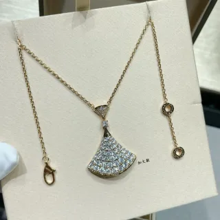 Bvlgari Divas’ Dream Fan-Shaped Pavé Diamond Necklace