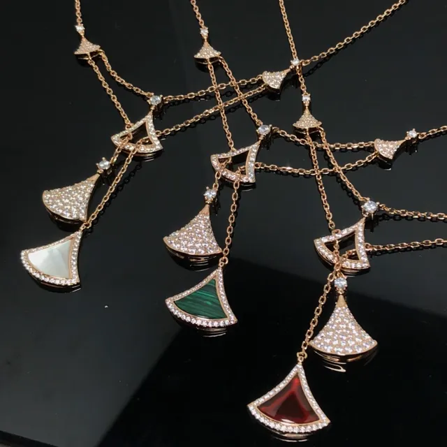 Bvlgari Divas' Dream 金色 多彩 镶钻 扇形 吊坠 项链 3