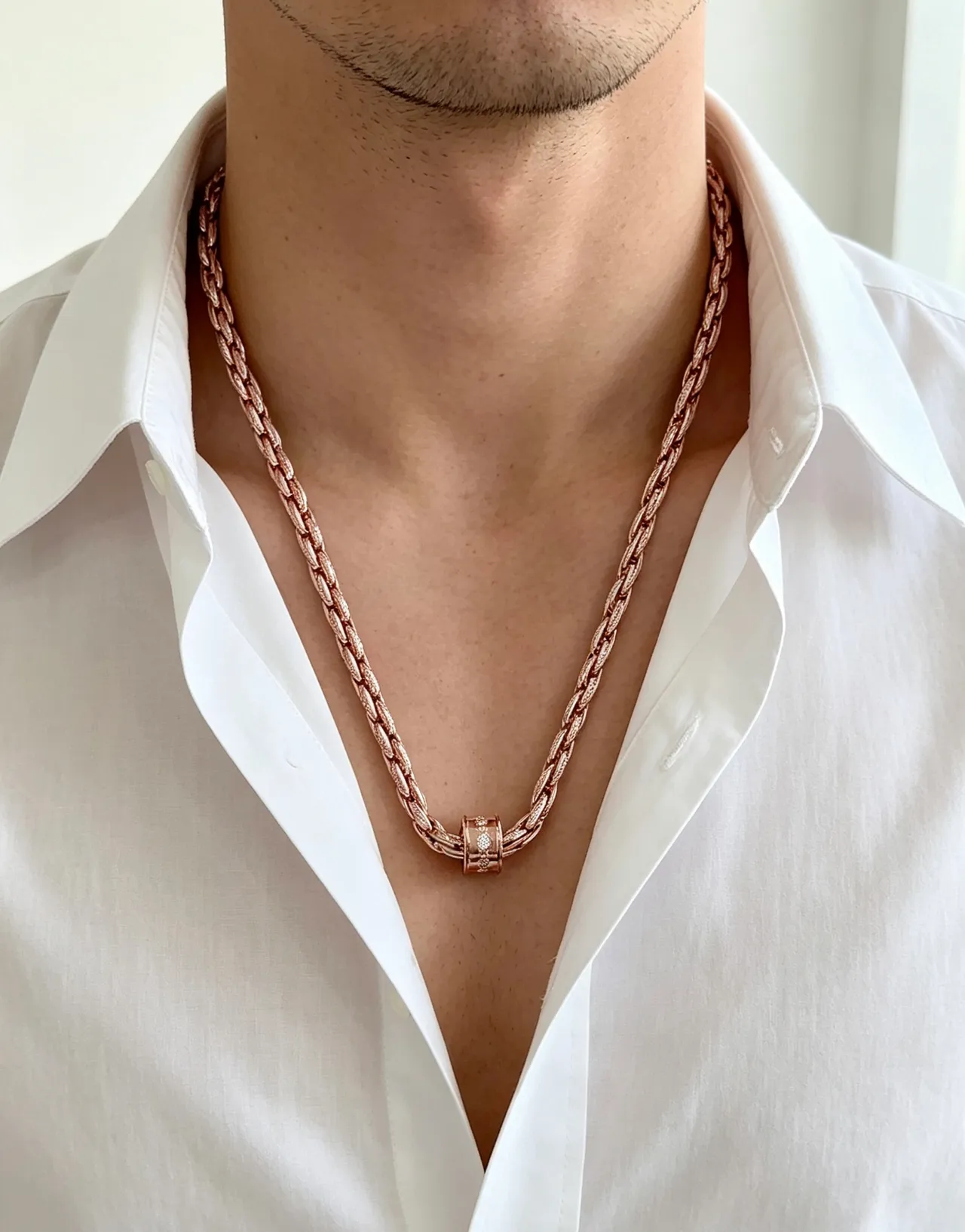 Bvlgari Collier chaîne torsadée à maillons en or rose avec fermoir pavé de diamants 3