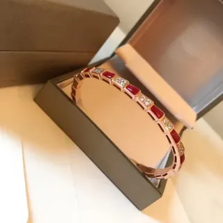 Bvlgari লাল সোনা সেগমেন্টেড রিজিড ব্যাঙ্গল গোলাপ ব্রেসলেট