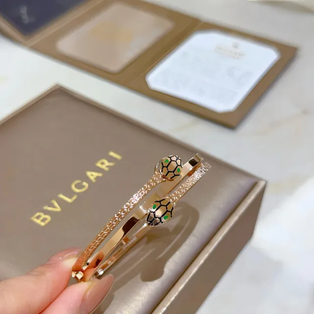 Bvlgari Serpenti bracelet double-bande or rose tête de serpent 3