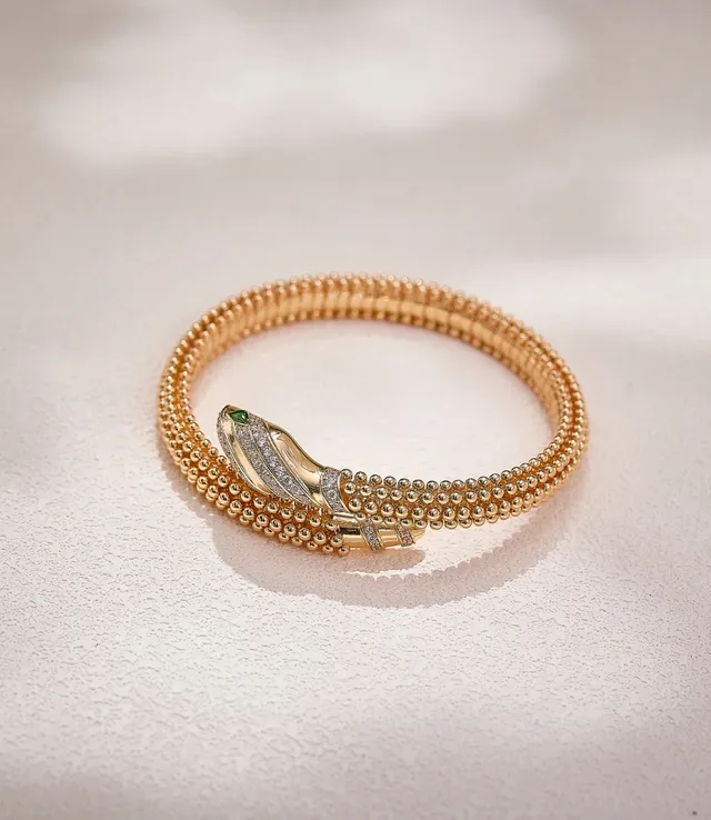 Bvlgari Serpenti Bracelet doré vert enroulé serpentin texture perles 2