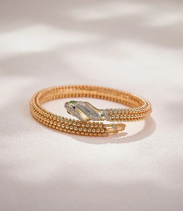 Bvlgari Serpenti Bracelet doré vert enroulé serpentin texture perles 6