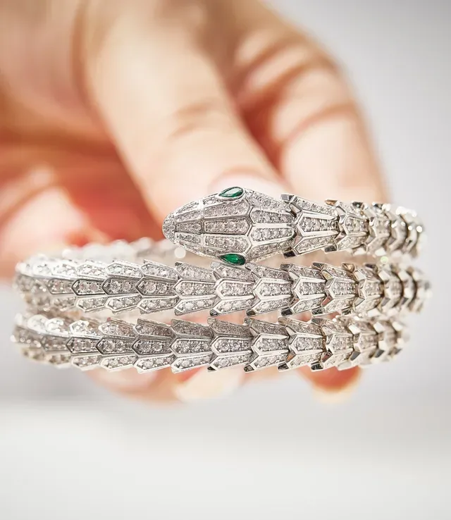 Bvlgari Serpenti Triple-Coil Bracelet Pavé Diamants et Émeraudes 2
