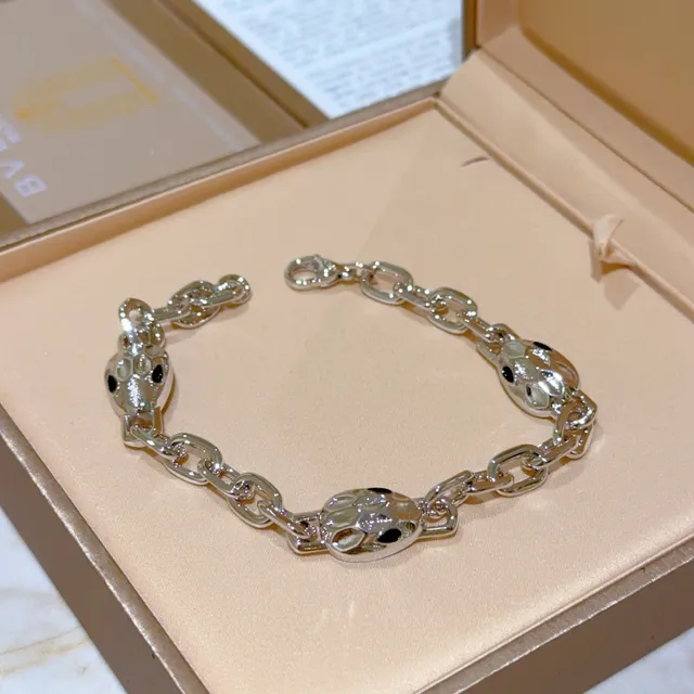 Bracelet Bvlgari Serpenti tête de serpent jumelle ton argent 5