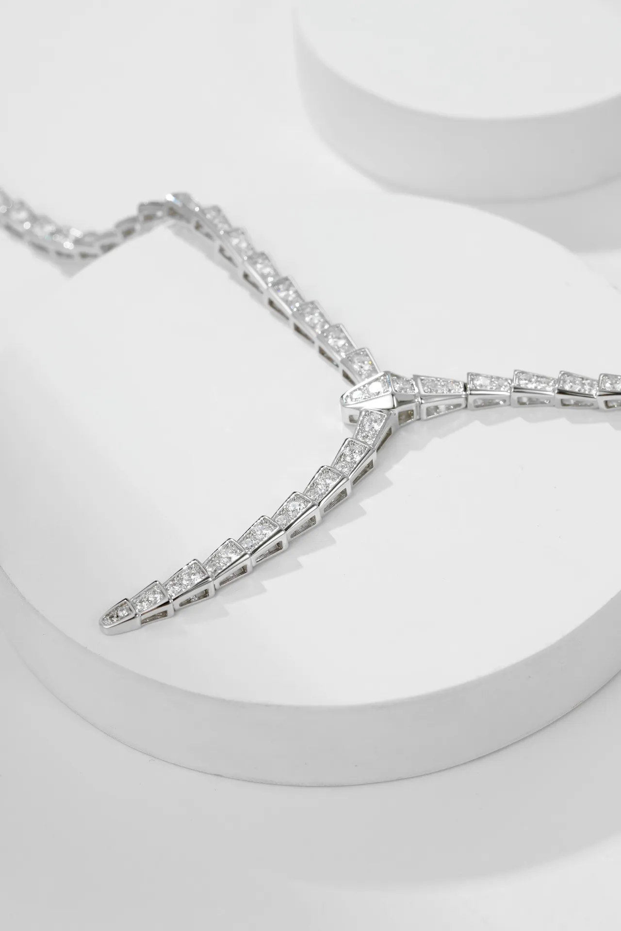 Bvlgari Serpenti Viper Pavé diamant collier argent 8