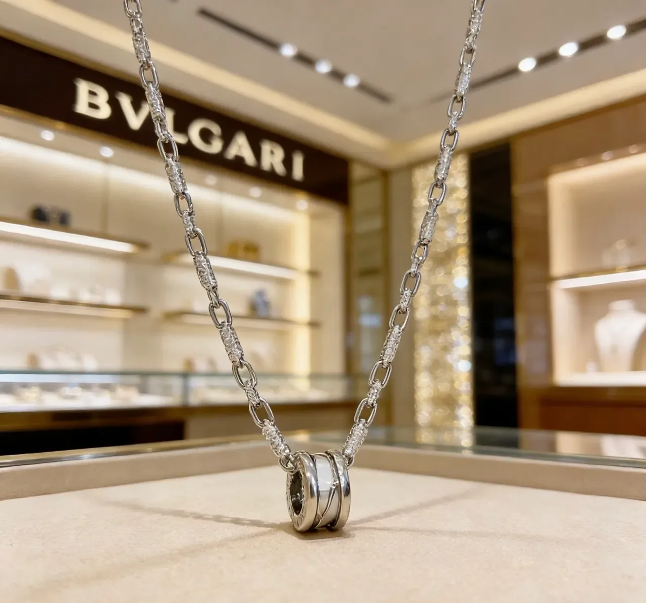 Bvlgari Silver Black Chunky Link Chain Textured Metalwork Necklace 9
