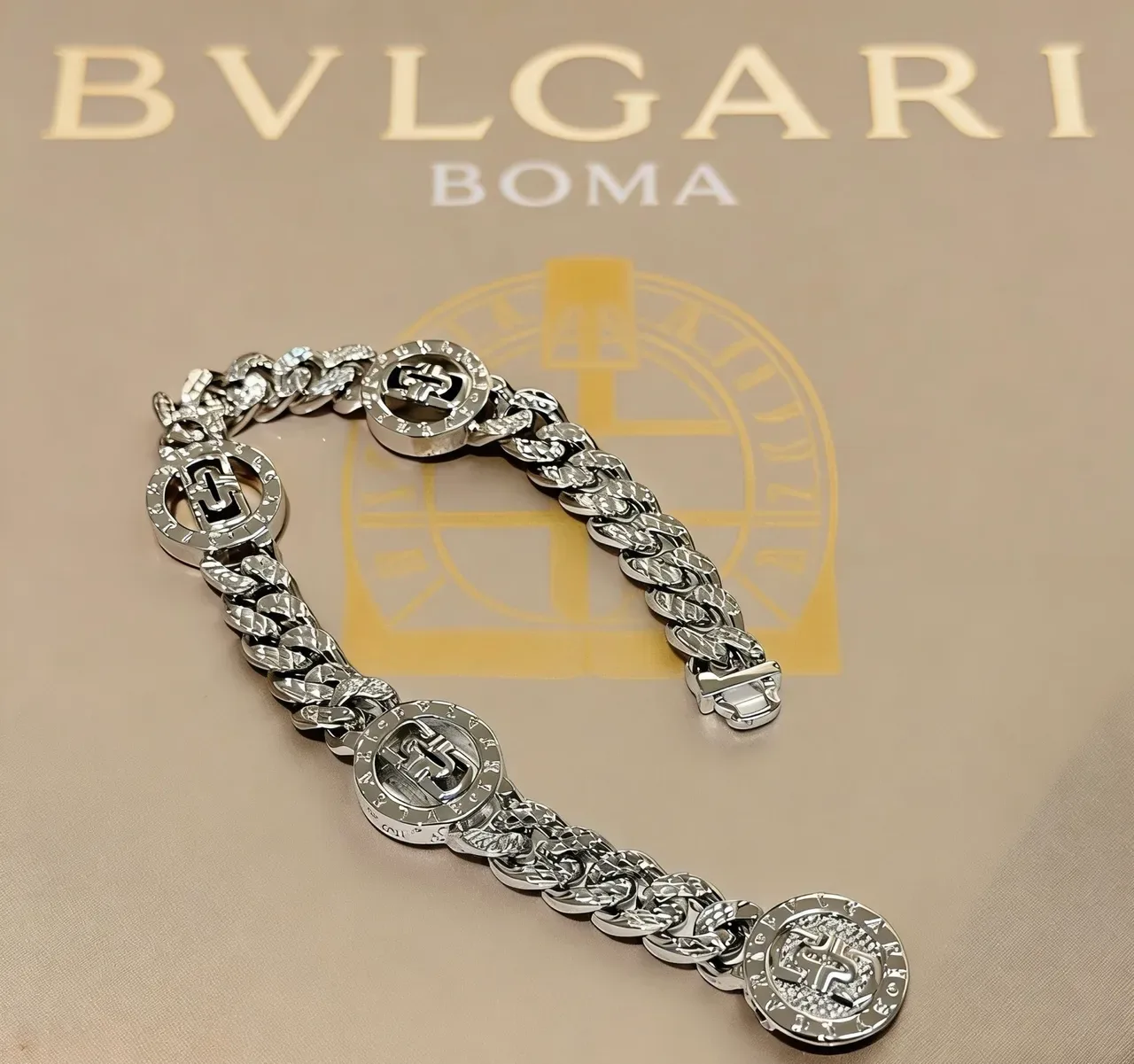 Bvlgari Bracelet Chaîne Argent Pavé-Set Logo Medallion 5
