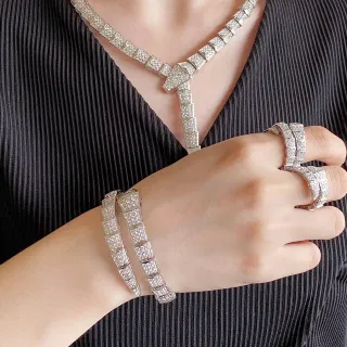 Bvlgari রূপালী সাদা সংযুক্ত খণ্ডিত প্যাভে-সেট হার
