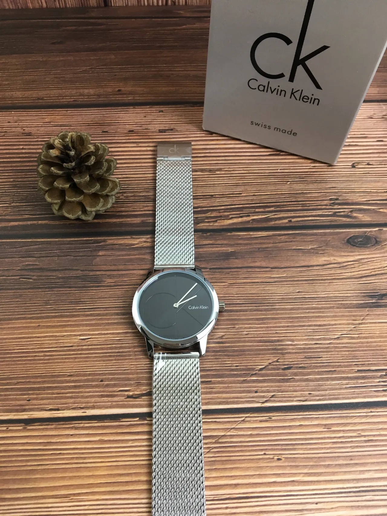 Calvin Klein Minimal Black Dial Silver and Gold Mesh Quartz Watch 6