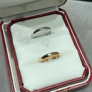 Cartier Juste un Clou Anillo de metal pulido en oro y plata con diamante central único
