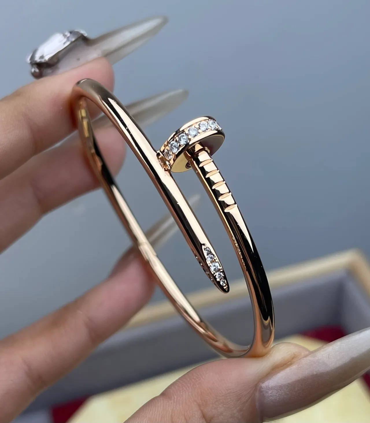 Bracelets Cartier Juste un Clou Pavé Stone Nail Motif 5