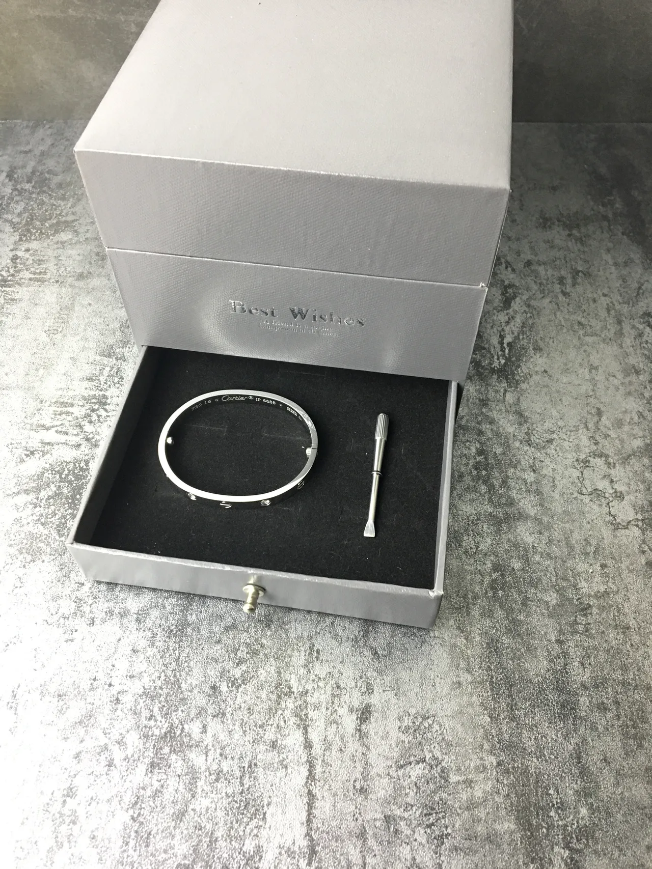 Cartier Love Bracelet pulseira de metal branco polido com motivo de parafuso 2
