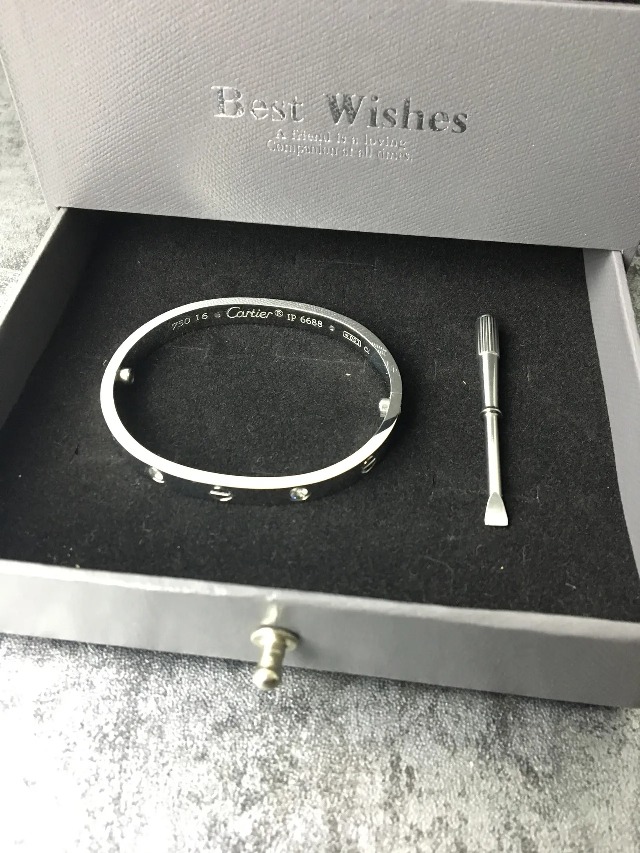 Cartier Love Bracelet pulseira de metal branco polido com motivo de parafuso 4