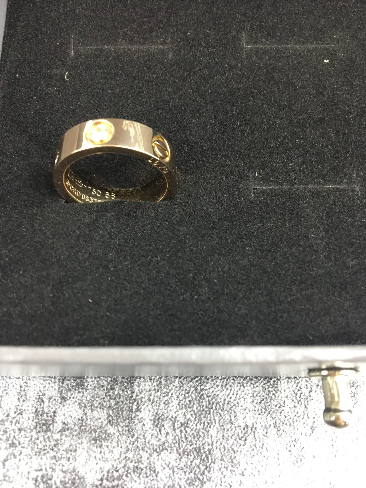Bague Cartier Love Or Noir Bande à Profil Plat Diamant Rond Unique Central 5