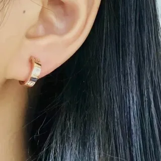 Cartier Love Pendientes de Oro con Motivo de Rosa Blanca y Motivo de Tornillo
