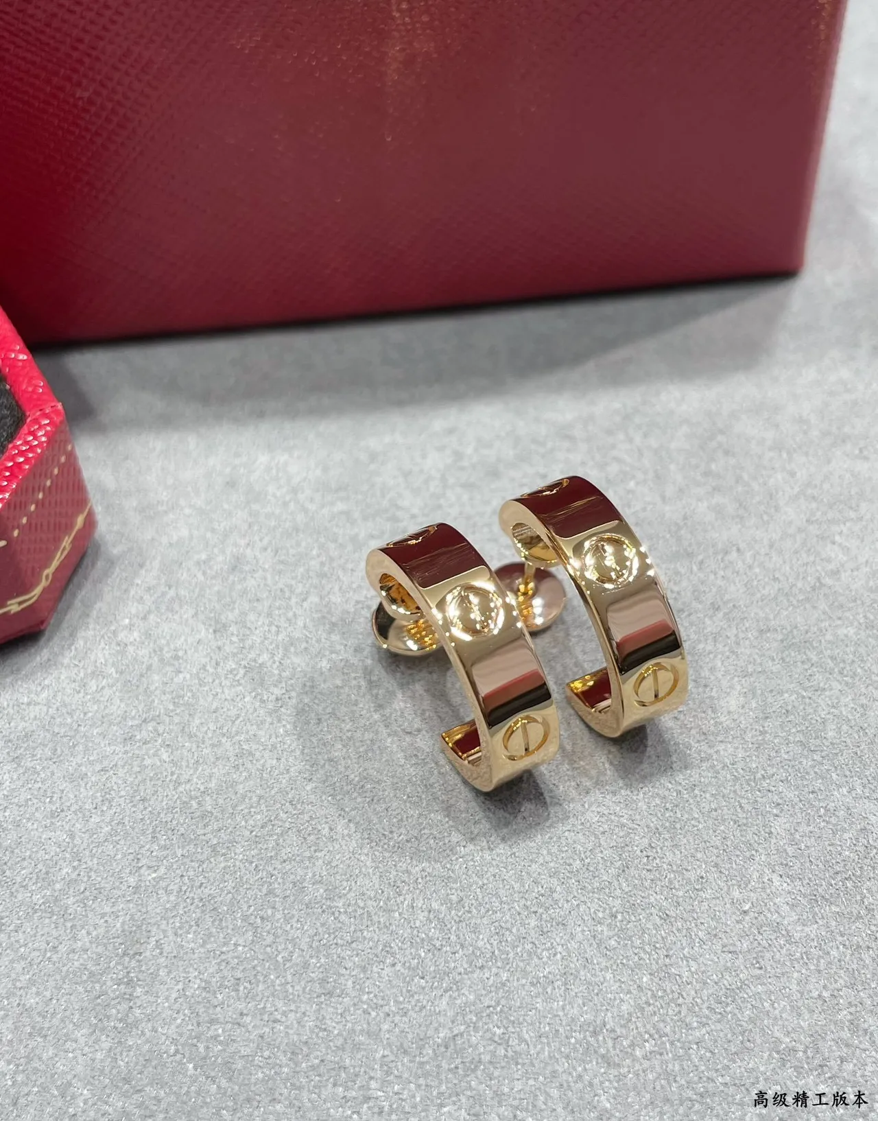 Cartier Love Boucles d'Oreilles Or Rose Blanche Motif Vis 2