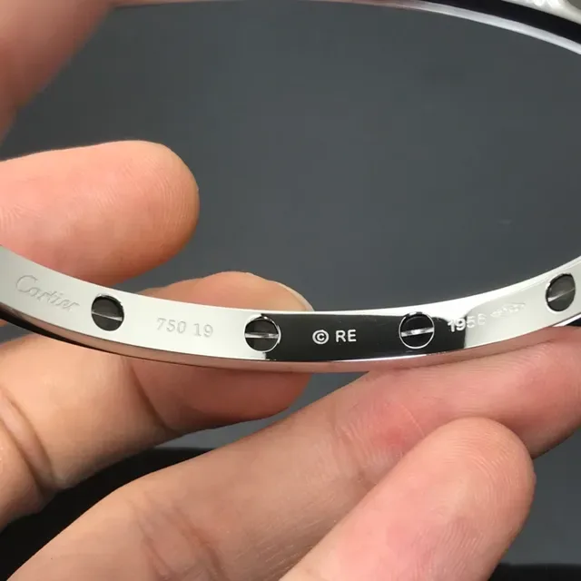 Bracelet Cartier Love Pavé Motif vis Ton argent 3