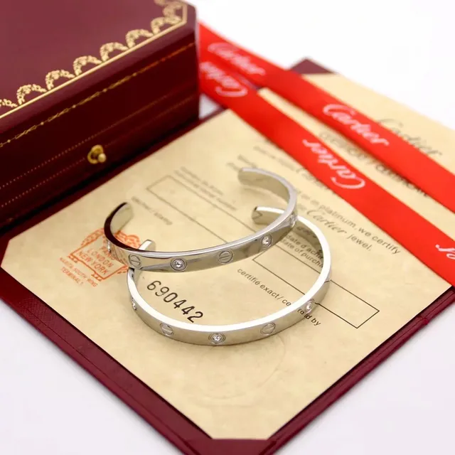 Cartier Love Motif à vis Bracelet de poignet à une pierre 4