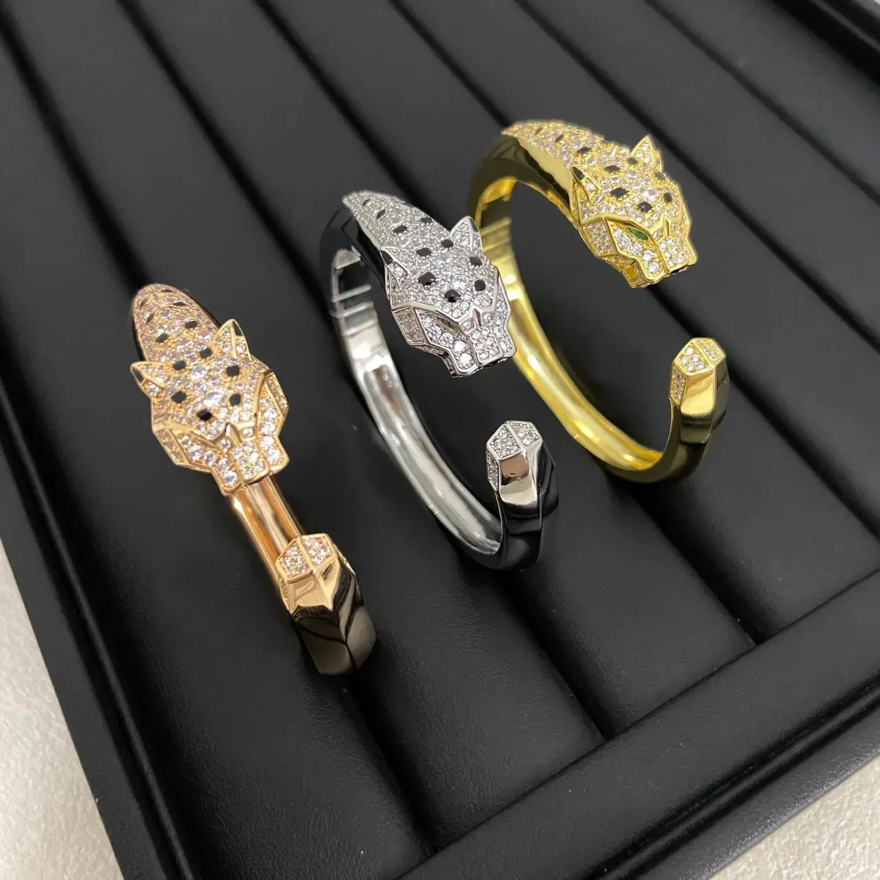 Cartier Panthère Cabeça de Pantera Pavé-Set Pulseira Aberta 3