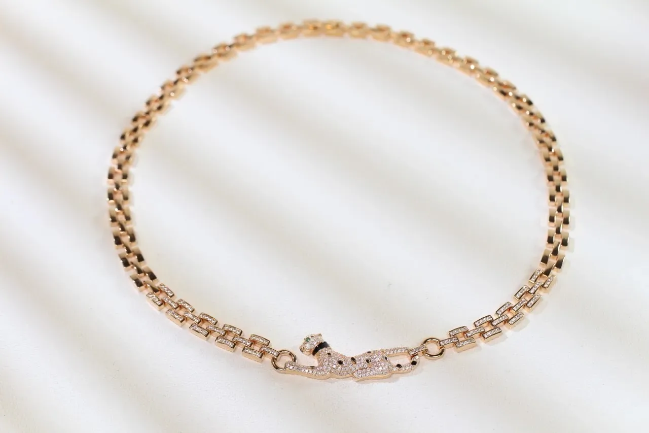 Collier Cartier Panthère Diamants Pavé Panthère 2
