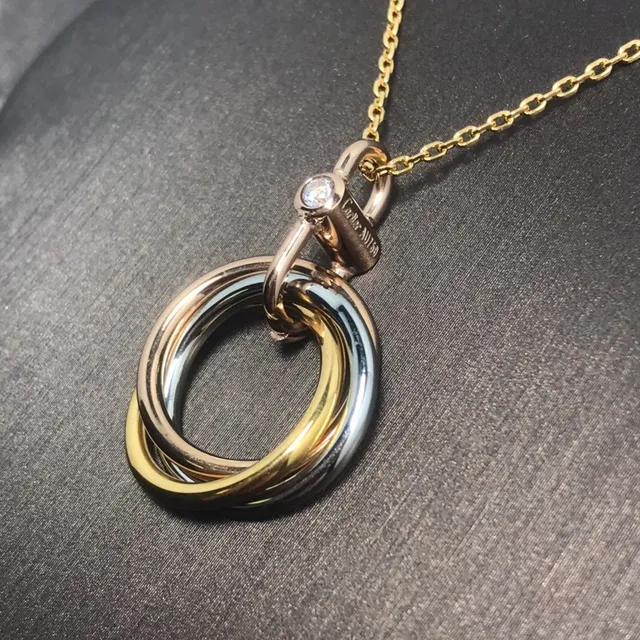 Cartier Trinity قلادة الماس ذهب ثلاثي الألوان 3