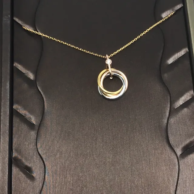 Cartier Trinity قلادة الماس ذهب ثلاثي الألوان 6