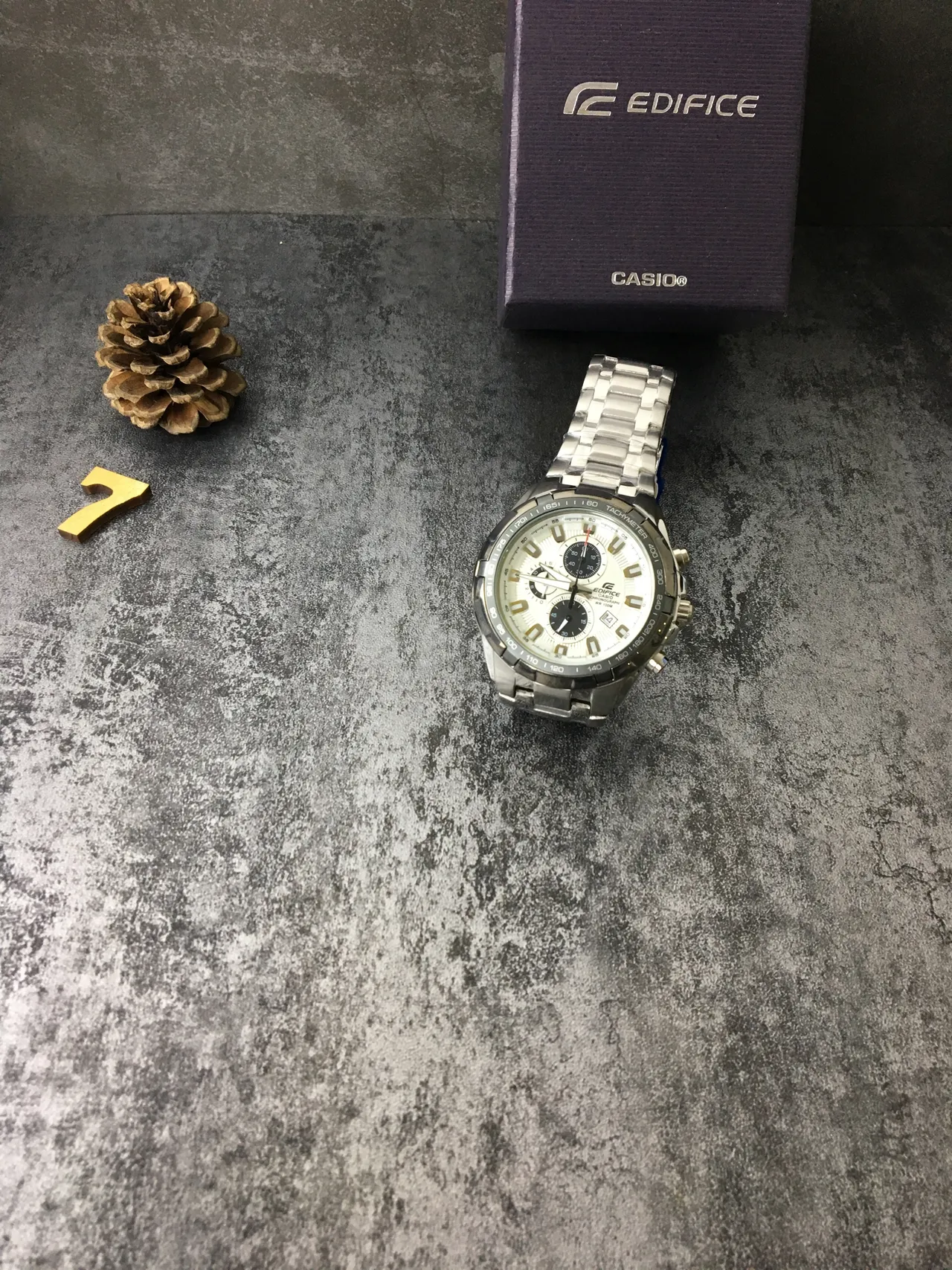 卡西欧 Edifice 计时 银色和白色 石英手表 6
