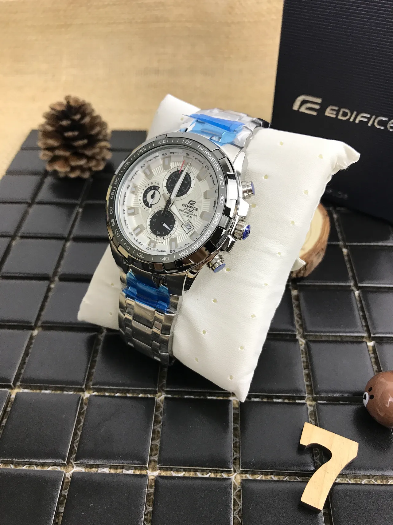 卡西欧 Edifice 计时 银色和白色 石英手表 7