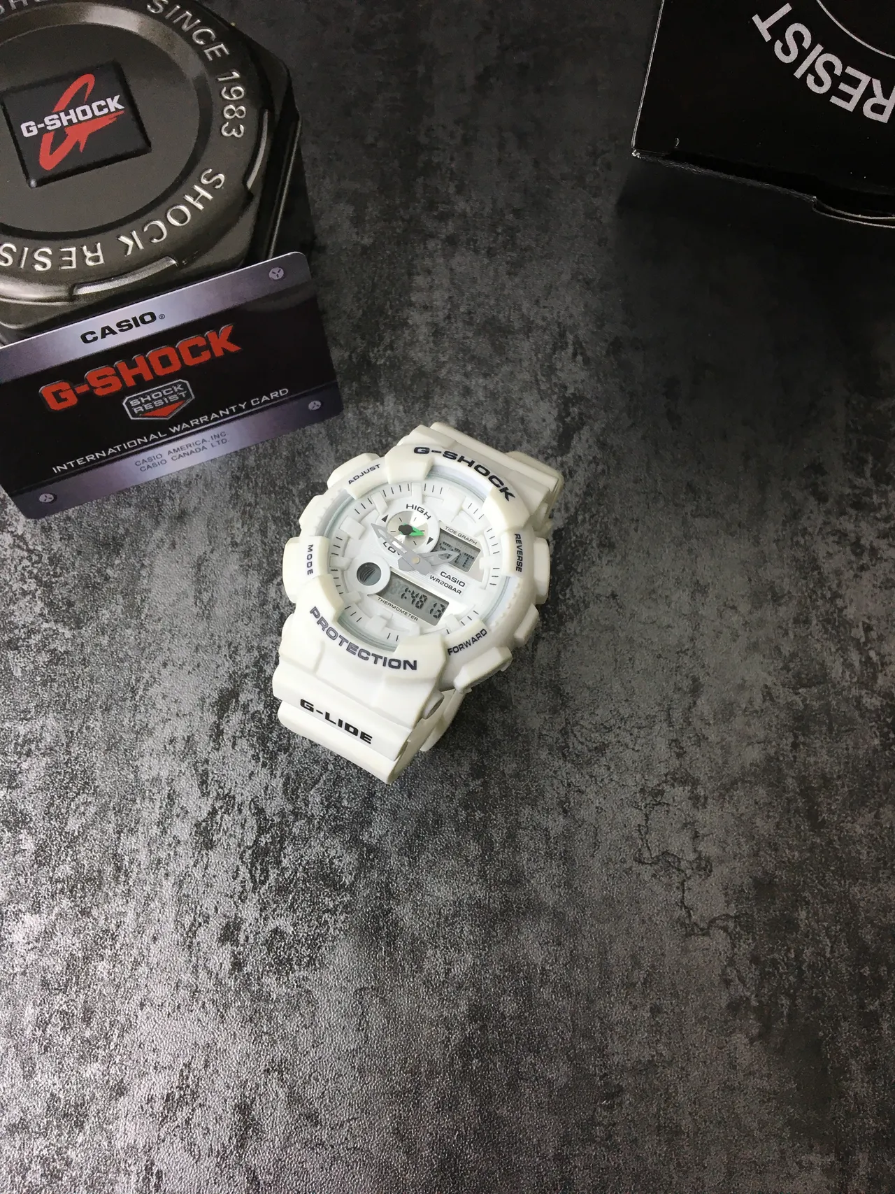 Casio G-Shock GA-2100 Off-White relógio esportivo 2