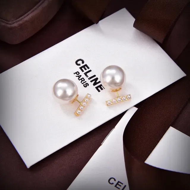 Celine Pearl and Gold-Tone Bar Asymmetrical Stud Earrings 3