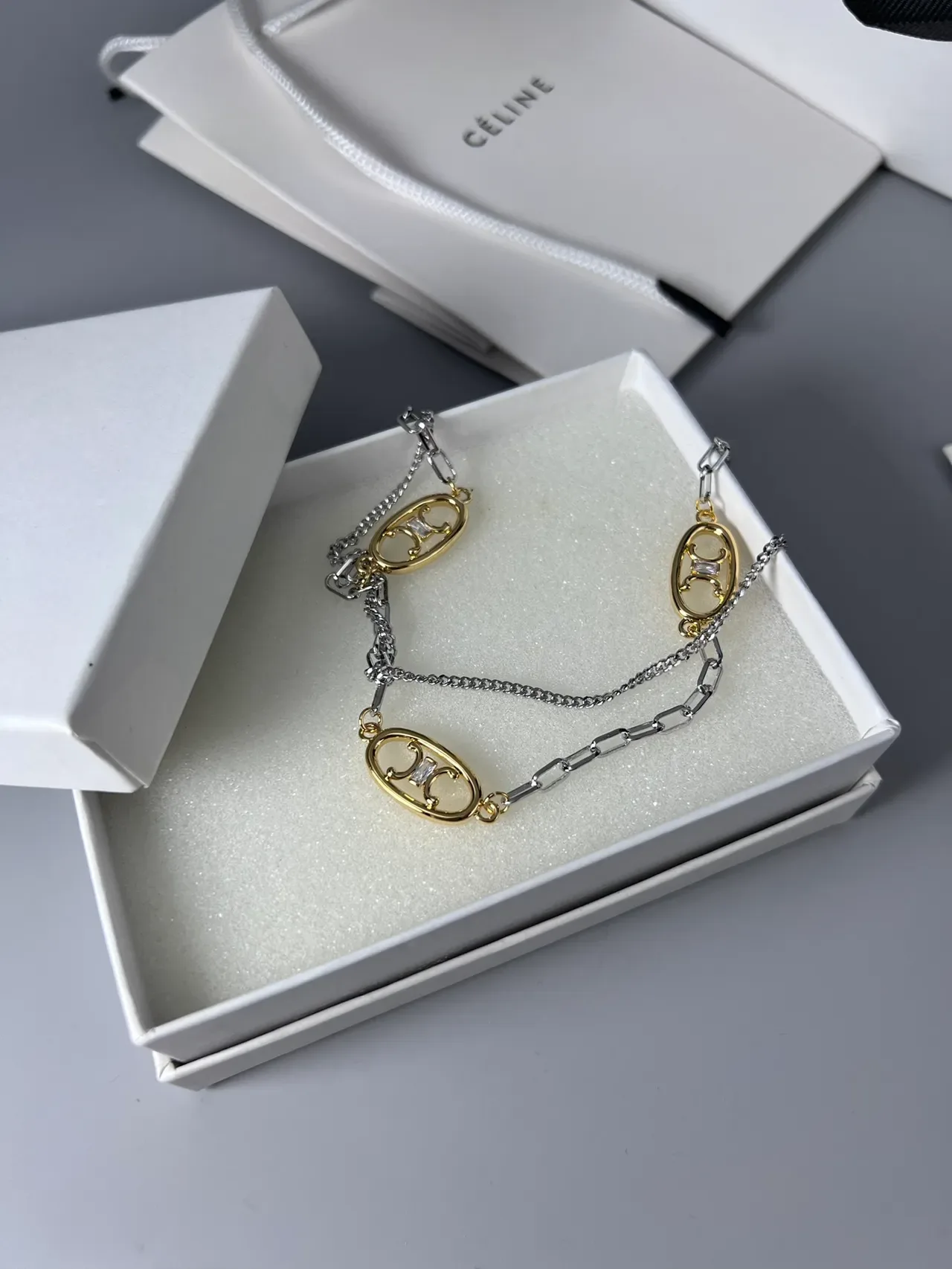 Celine Triomphe Collier Argent Or Chaîne Double Couche Charms Logo Ovale 2