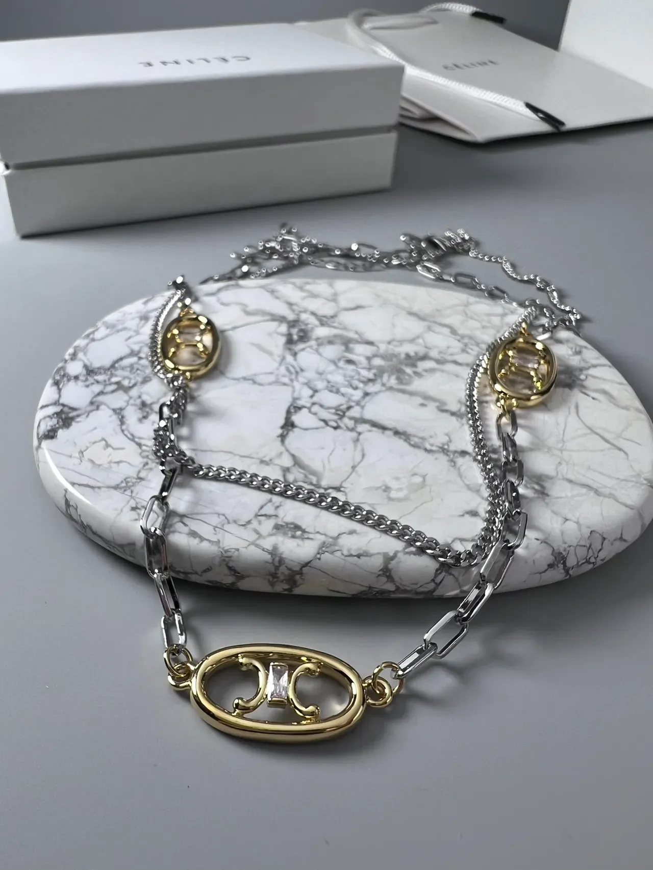 Celine Triomphe Collier Argent Or Chaîne Double Couche Charms Logo Ovale 4