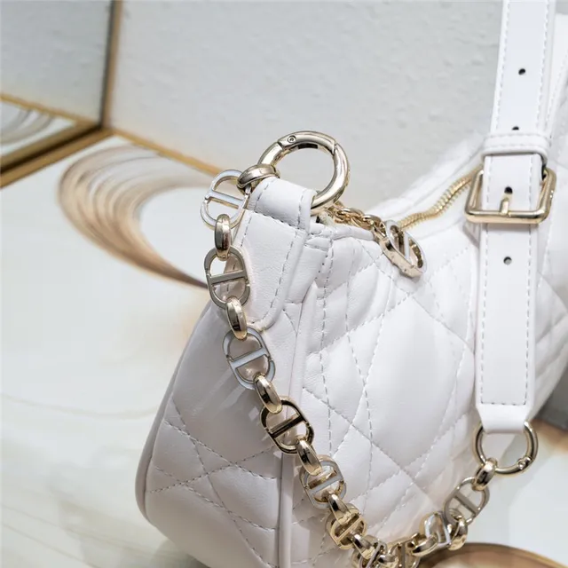 Chanel 22 Bag Black Gold Quilted Diamond-Stitch Leather Strap Chain Bag 4