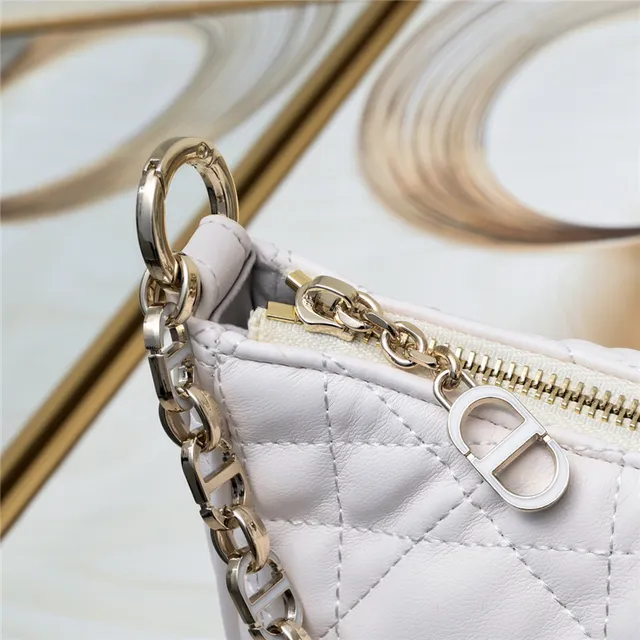 Chanel 22 Bag Black Gold Quilted Diamond-Stitch Leather Strap Chain Bag 7