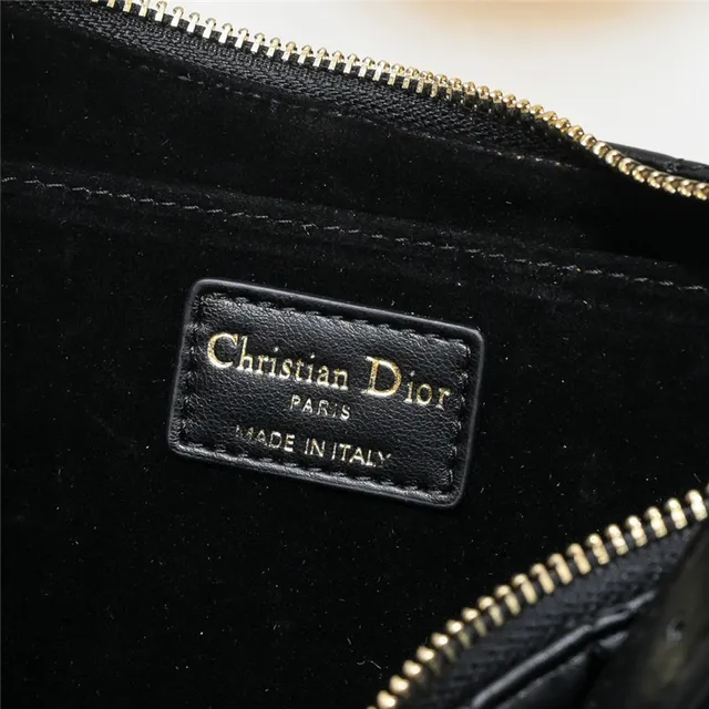 Chanel 22 Bag Black Gold Quilted Diamond-Stitch Leather Strap Chain Bag 12